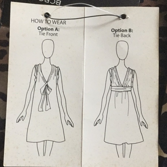 BCBG V-NECK LEOPARD PRINT DRESS WITH REVERSE TIE - Picture 5 of 8